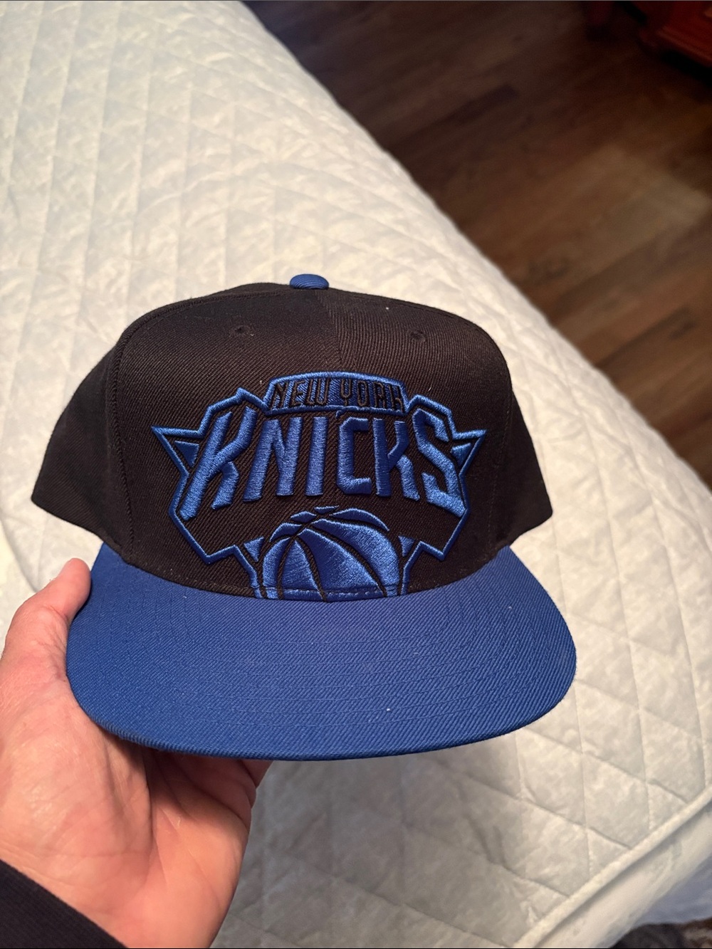 Mitchell and ness blue and black New York Knicks SnapBack like new